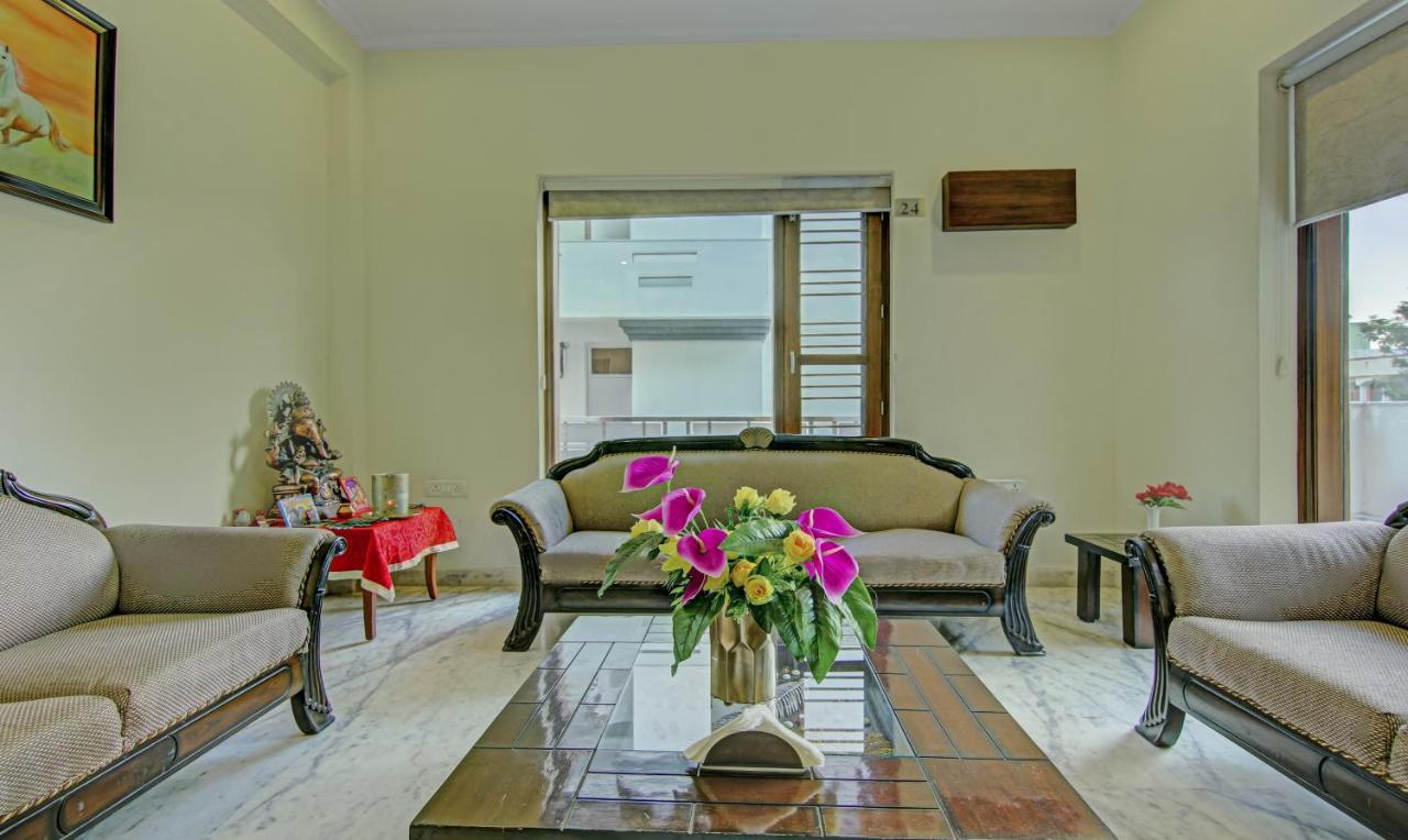 Itsy Hotels Swastika Inn Sector 26 Noida Buitenkant foto