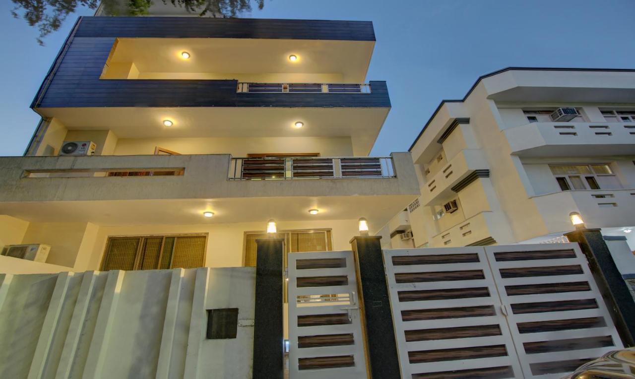 Itsy Hotels Swastika Inn Sector 26 Noida Buitenkant foto