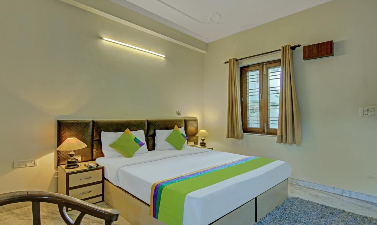 Itsy Hotels Swastika Inn Sector 26 Noida Buitenkant foto